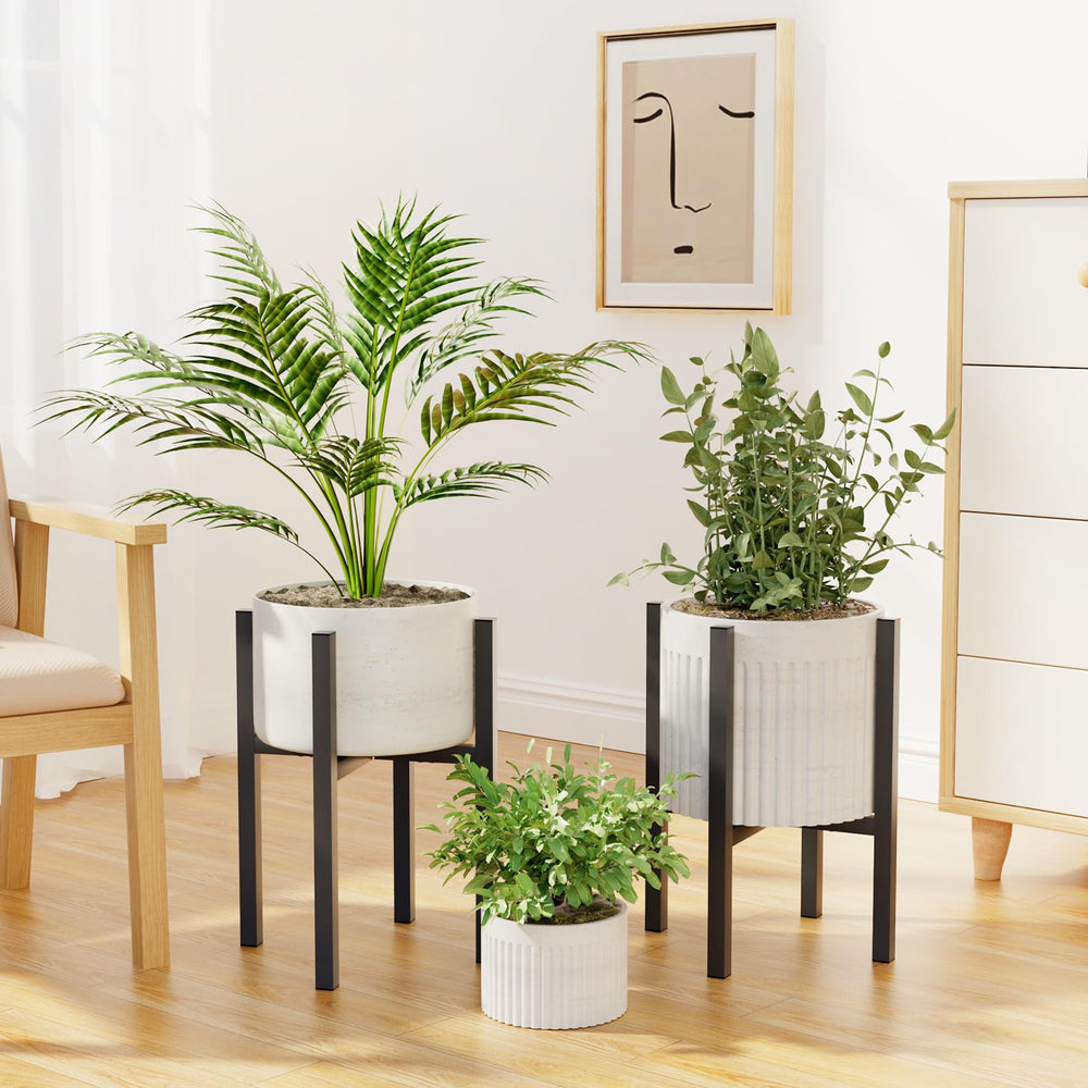 Linpla with different pot sizes showing fit for 8 to 12 inch planters advantage