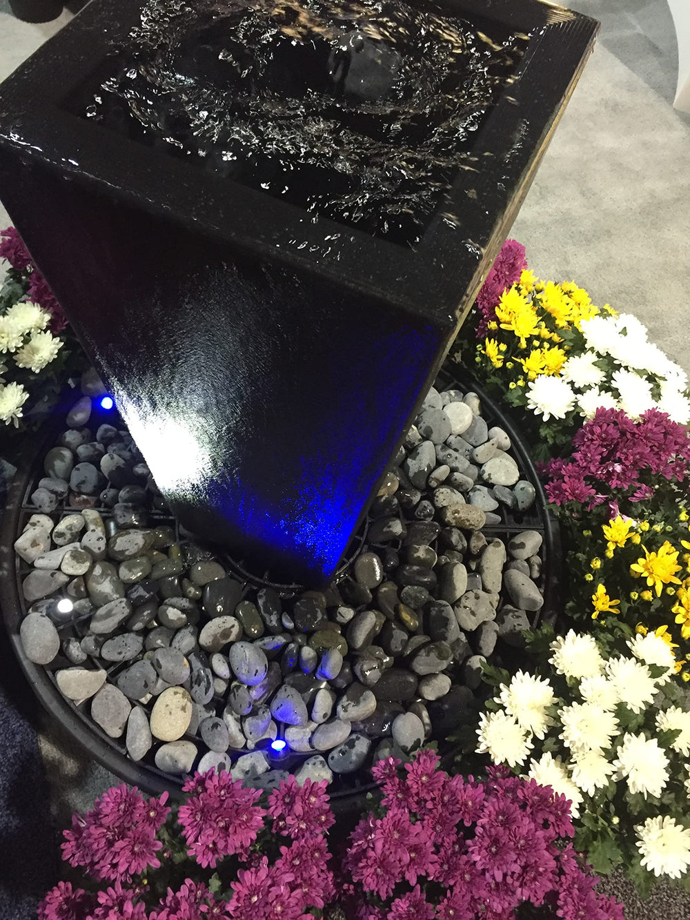 Little Giant resin texture detail highlighting durable construction