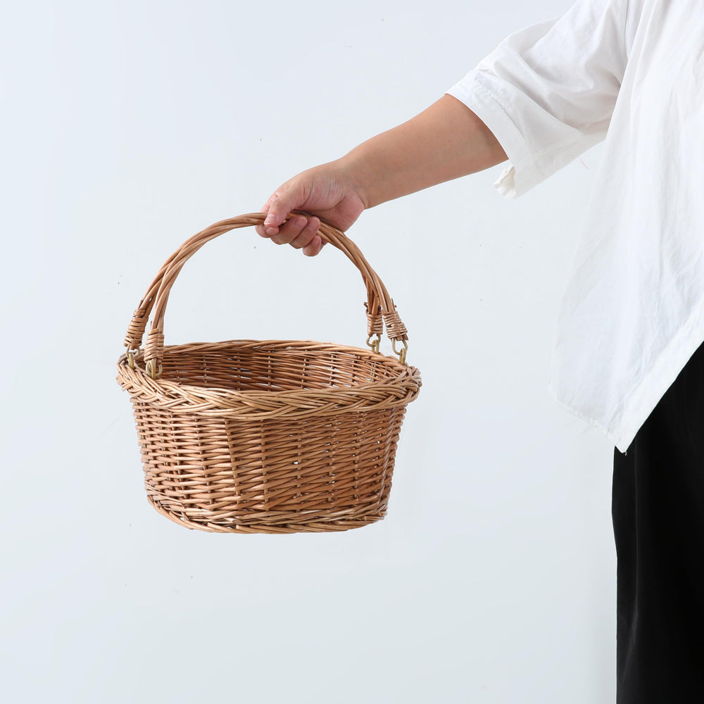 Longero detailed wicker weave texture showcasing handwoven quality and charm
