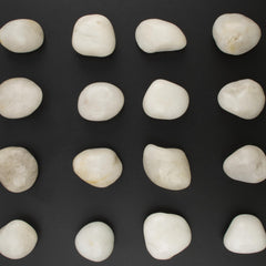 LOOIOOJ stones used as top dressing in a plant pot enhancing appearance