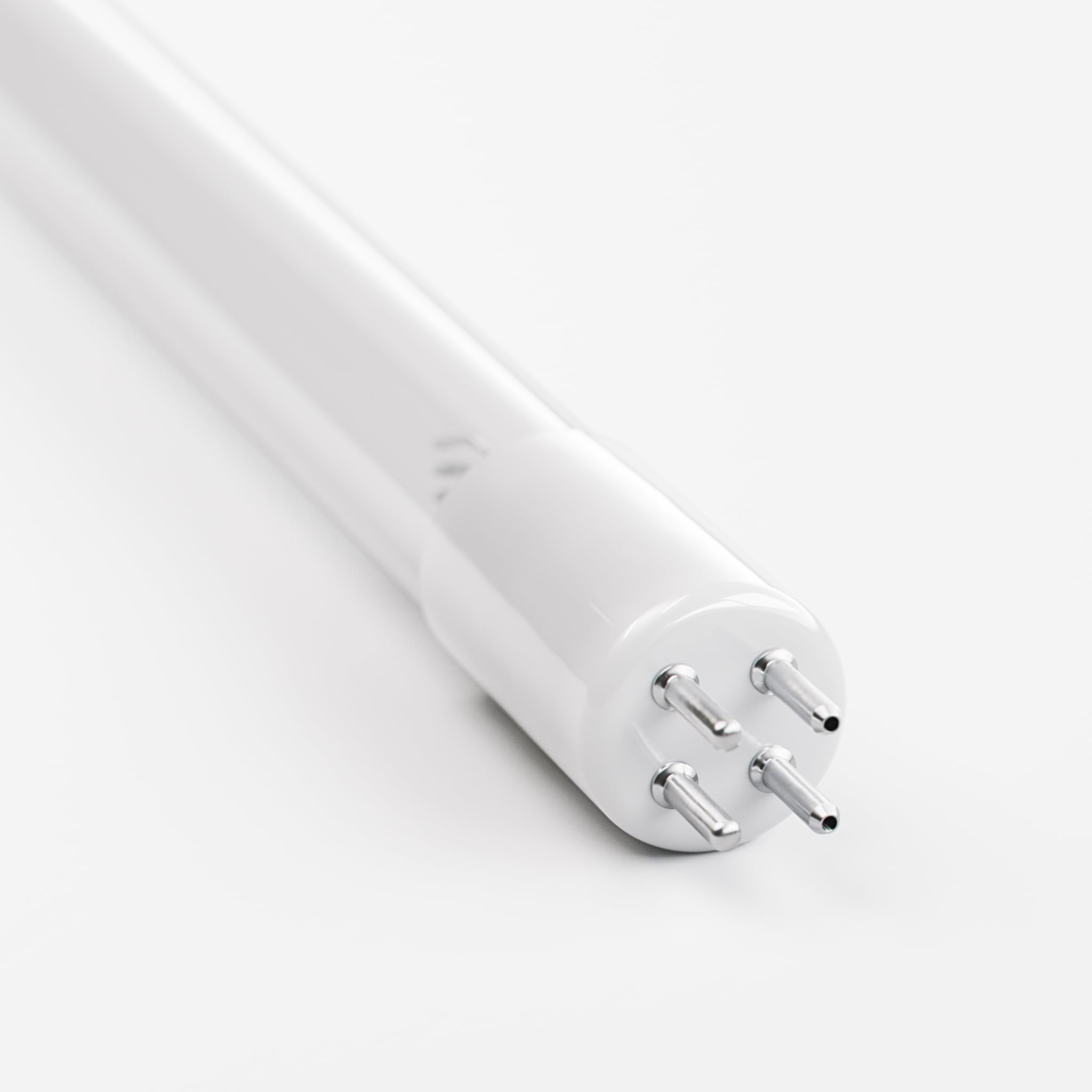 LSE Lighting detail of high-purity quartz glass emphasizing maximum UVC transmission