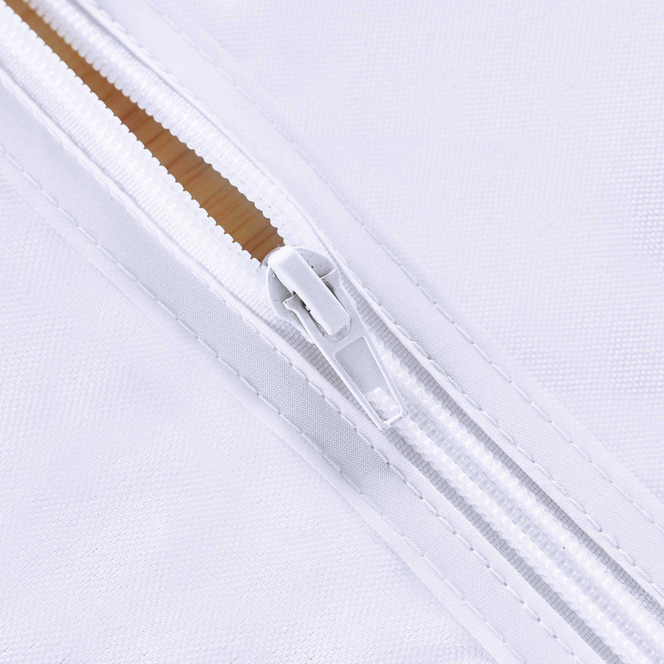 LUSHVIDA tablecloth on serving table showing size fit for 8–10 people