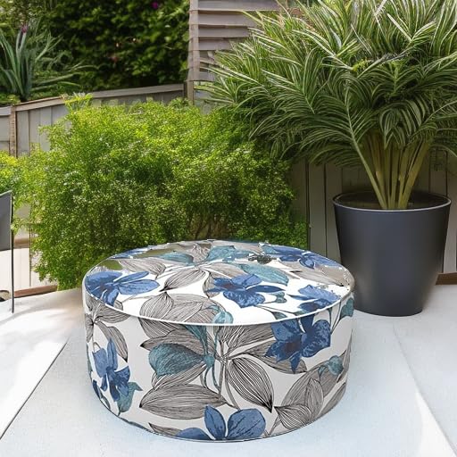LVTXIII pouf used as footrest demonstrating comfort and practical support
