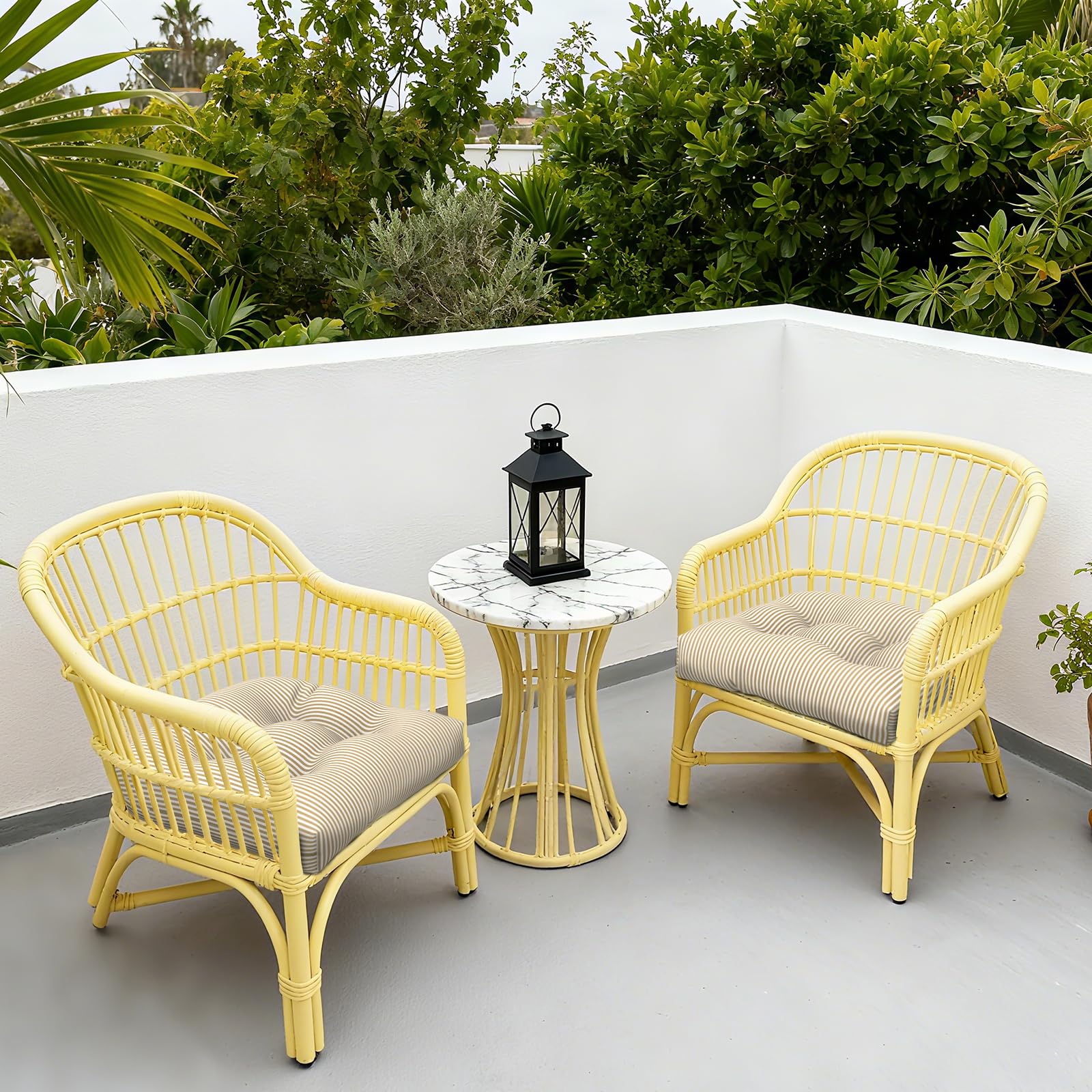 LVTXIII reinforced ties securing cushion to chair and preventing slipping