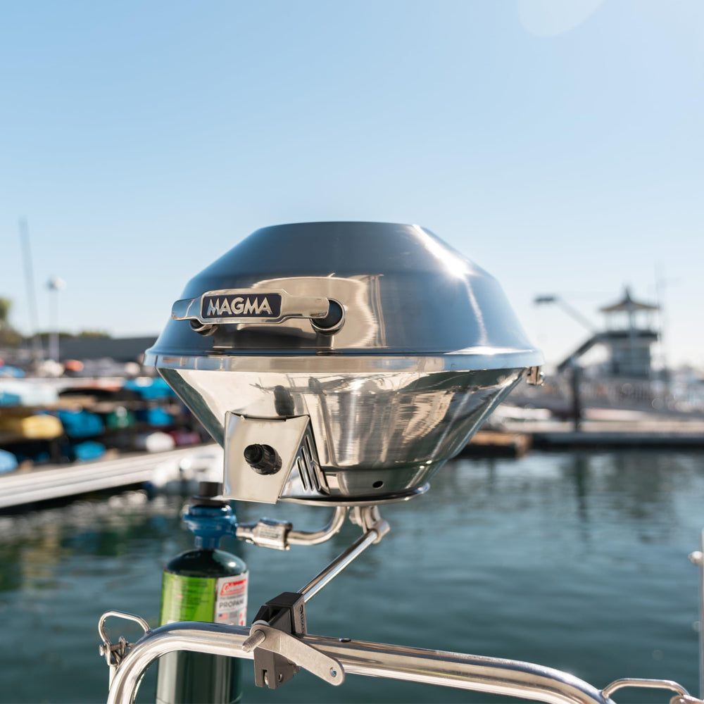 Magma Kettle3 electronic ignition detail with AAA battery compartment for easy starts benefit hassle-free lighting