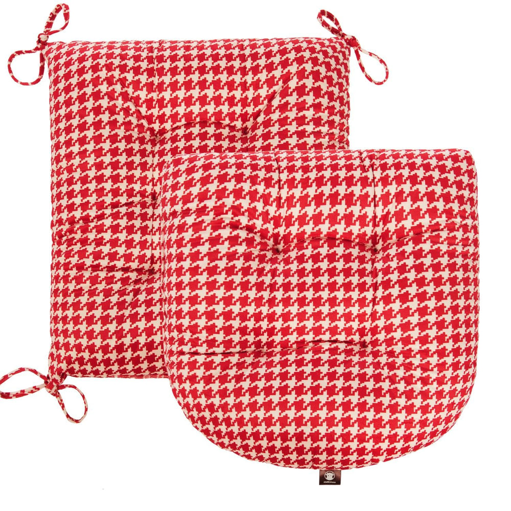 Makimoo close-up of tufting and polyester fabric showing durable texture
