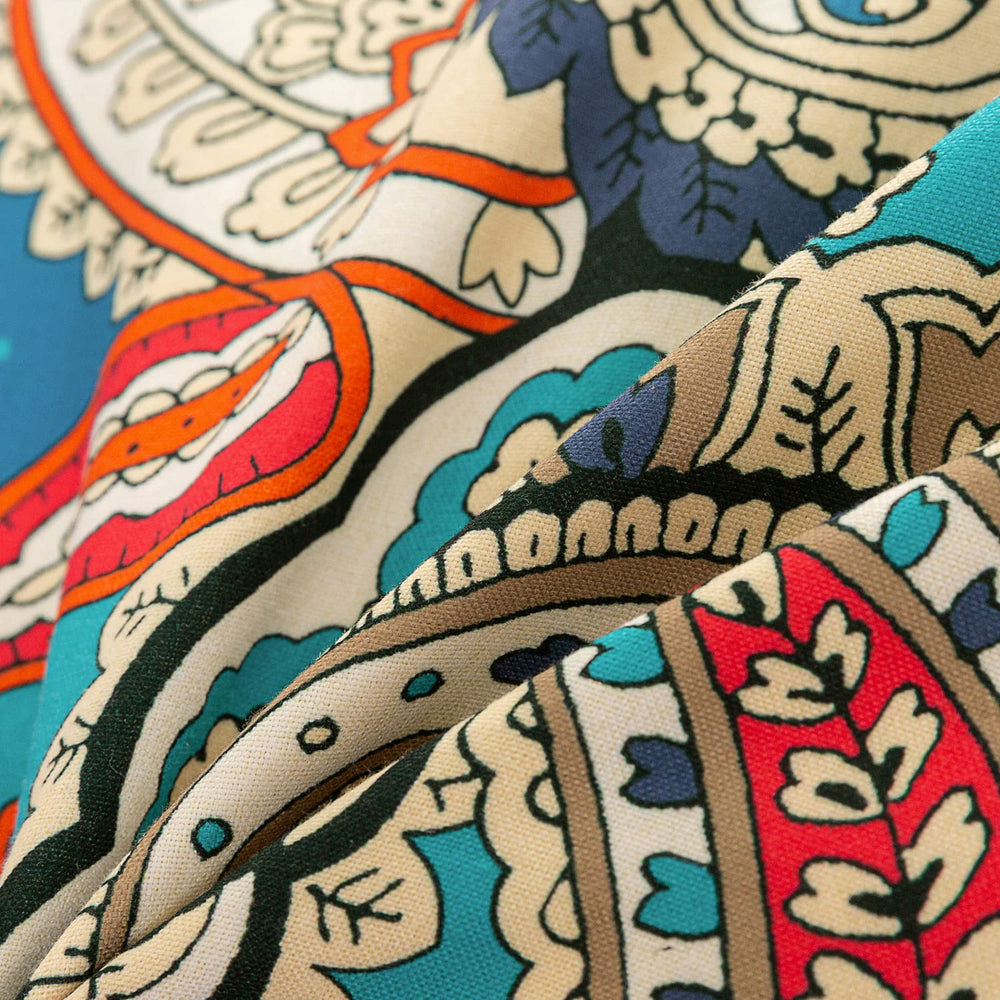 Makimoo close-up floral print emphasizing vibrant pattern and decor benefit