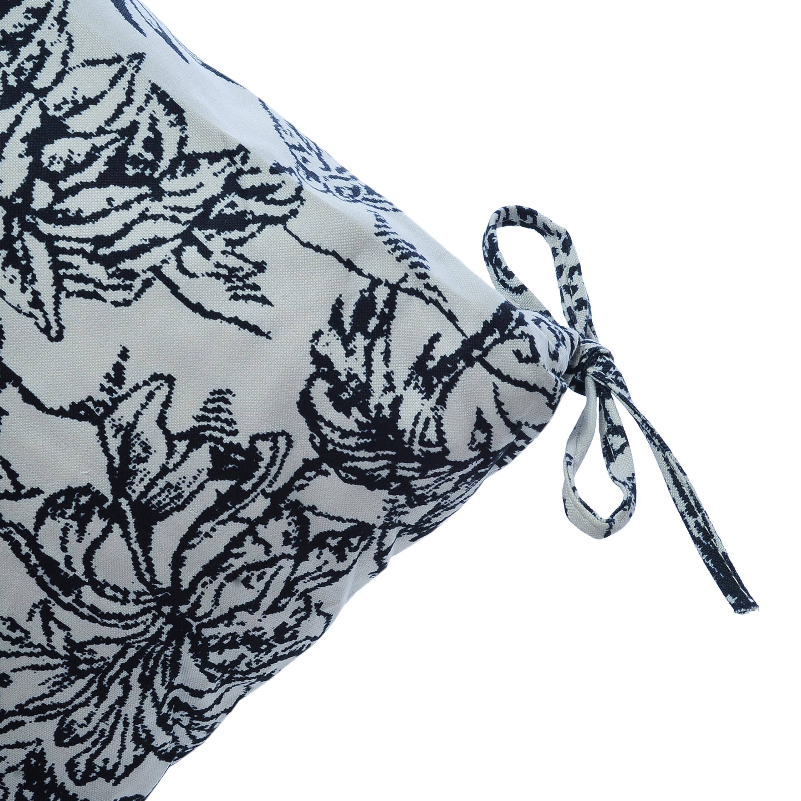 Makimoo Jungle Leopard cushion tied on chair preventing slipping during use