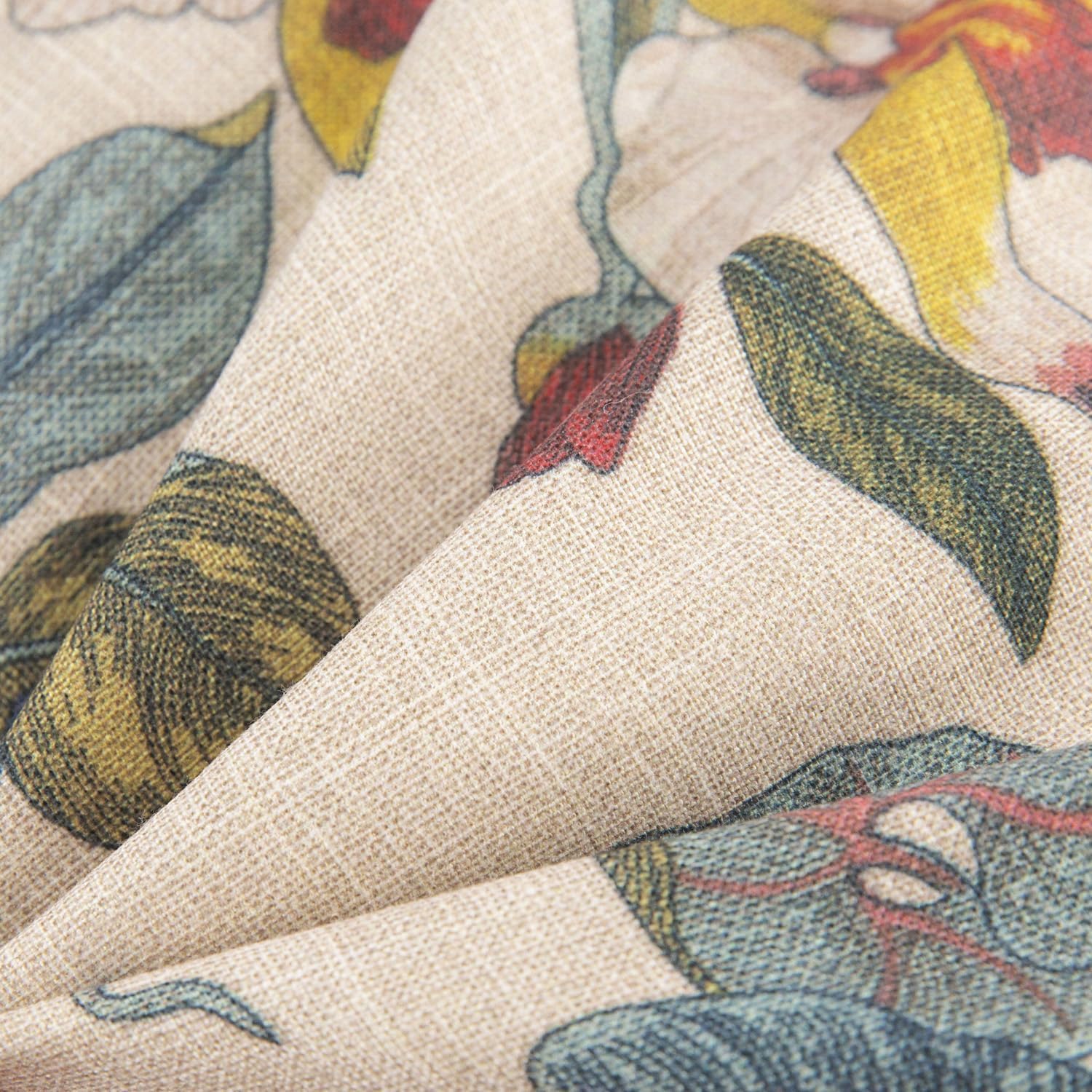 Makimoo label and filling exposed demonstrating quality fill and durable construction