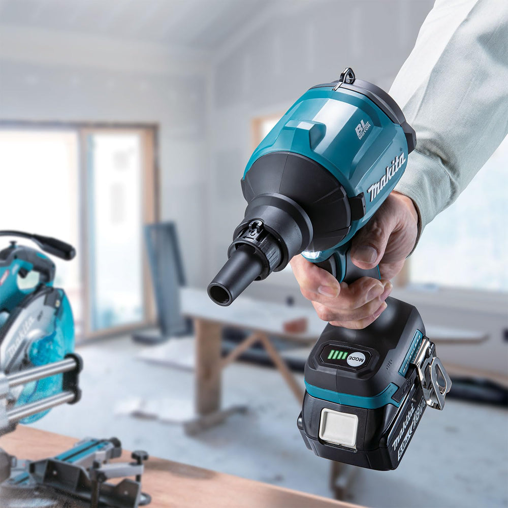 Makita DAS180Z LED light and controls view improving visibility and control