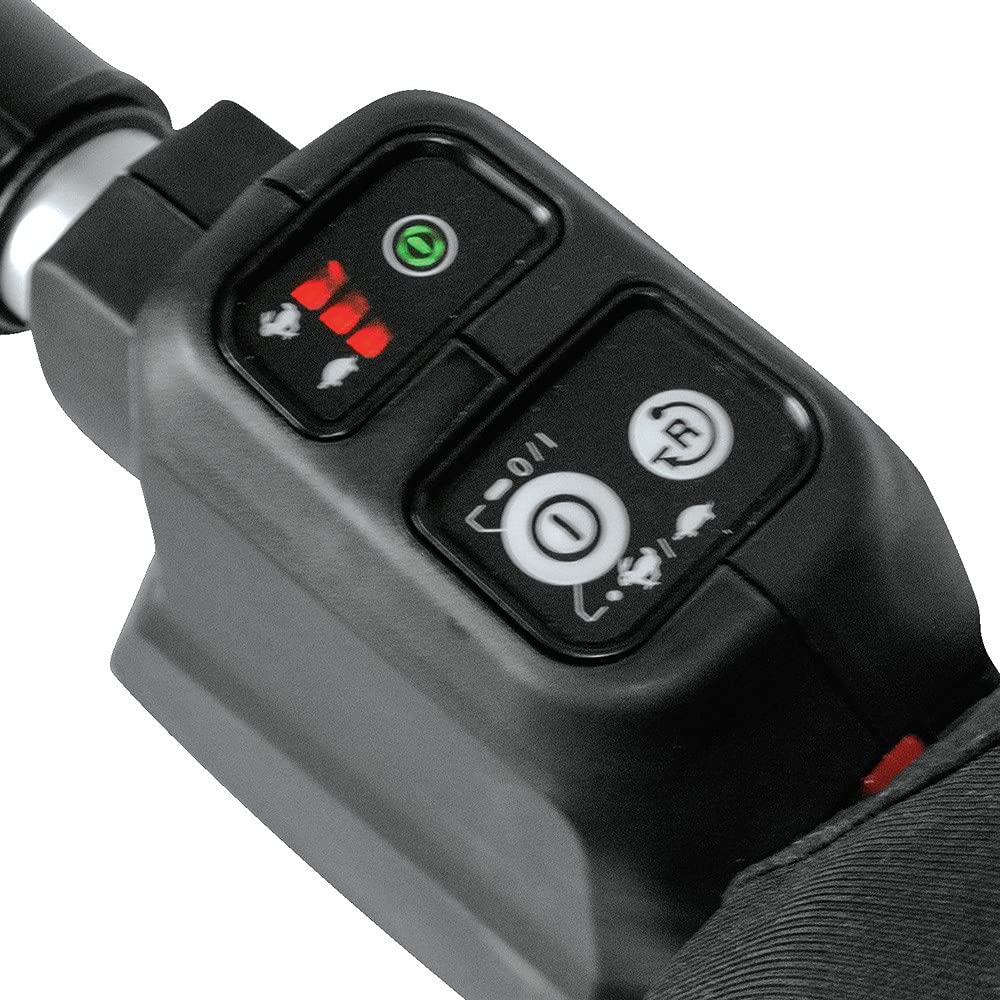 Makita string trimmer head in focus delivering precise trimming performance