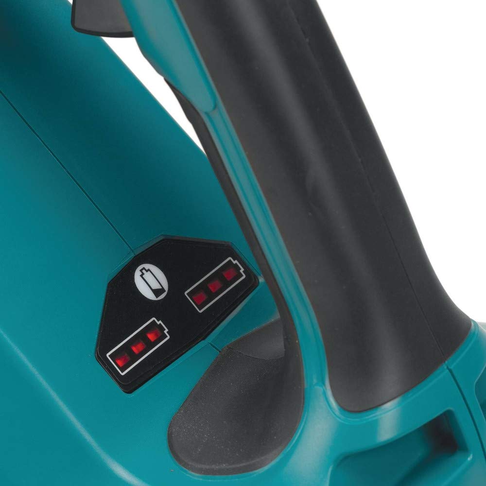 Makita dual-port rapid charger and two batteries for faster recharge cycles