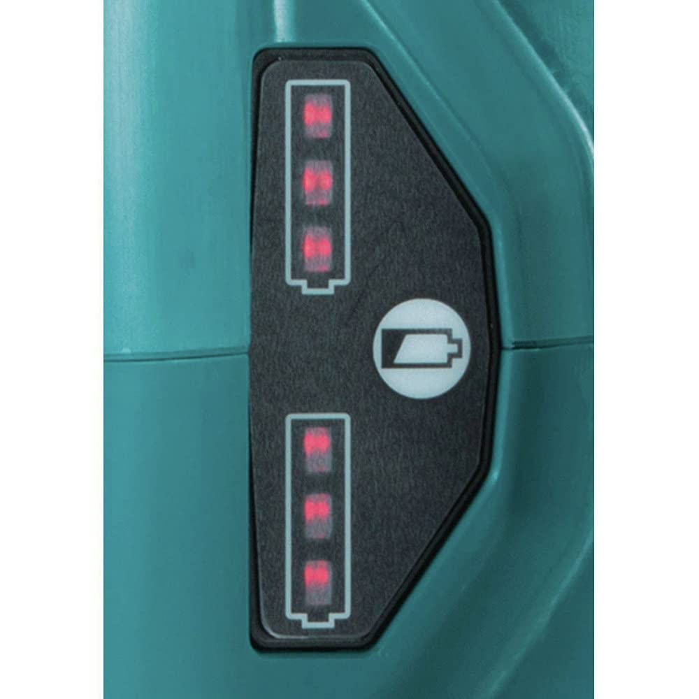 Makita XCU04PT tool-less chain adjuster for fast on-site tensioning