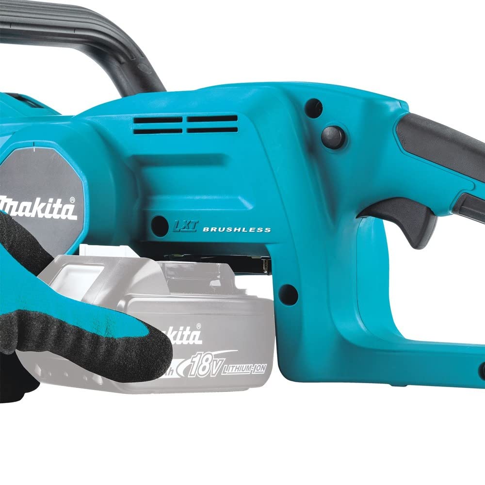 Makita XCU11Z close-up of 14 inch guide bar highlighting cutting reach
