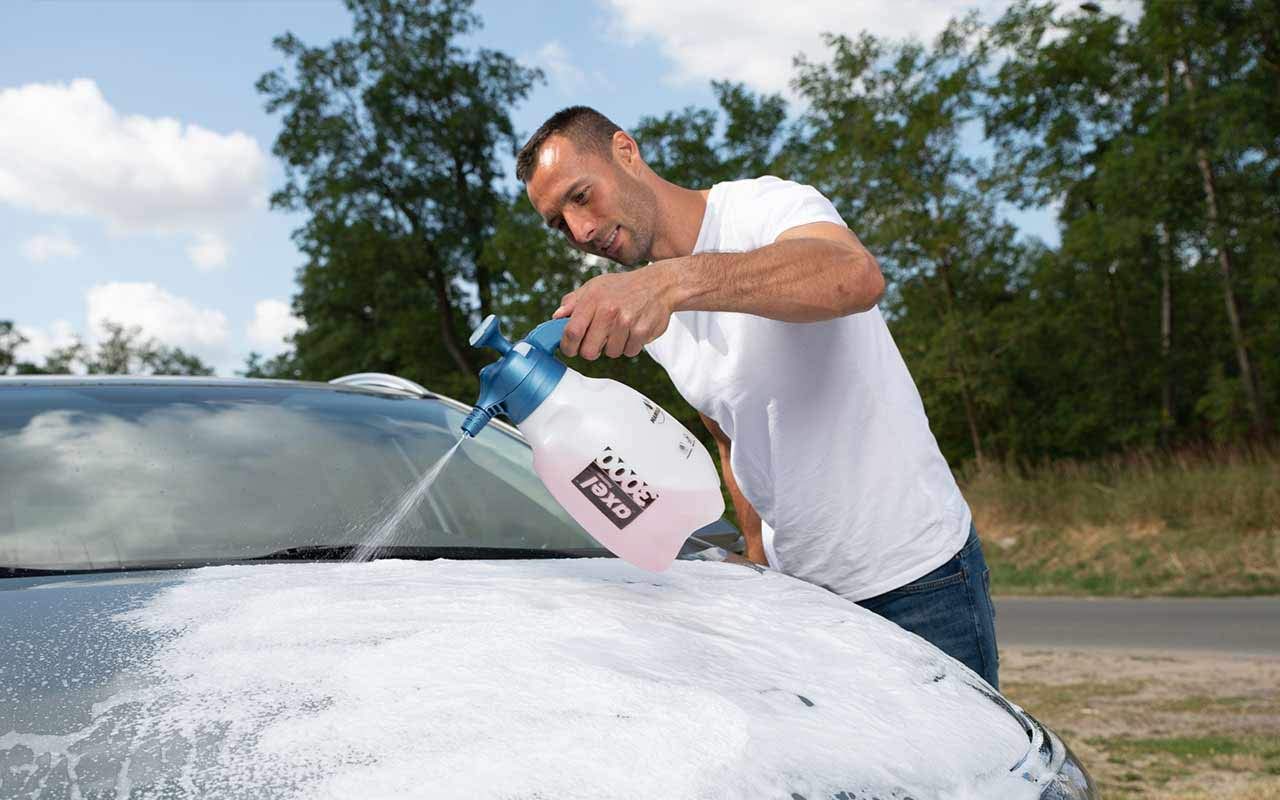 Marolex Axel 3000 nozzle closeup with interchangeable inserts, enabling varied foam textures