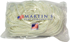 Martin's Flag close-up of polyester fibers highlighting low-stretch durability benefit