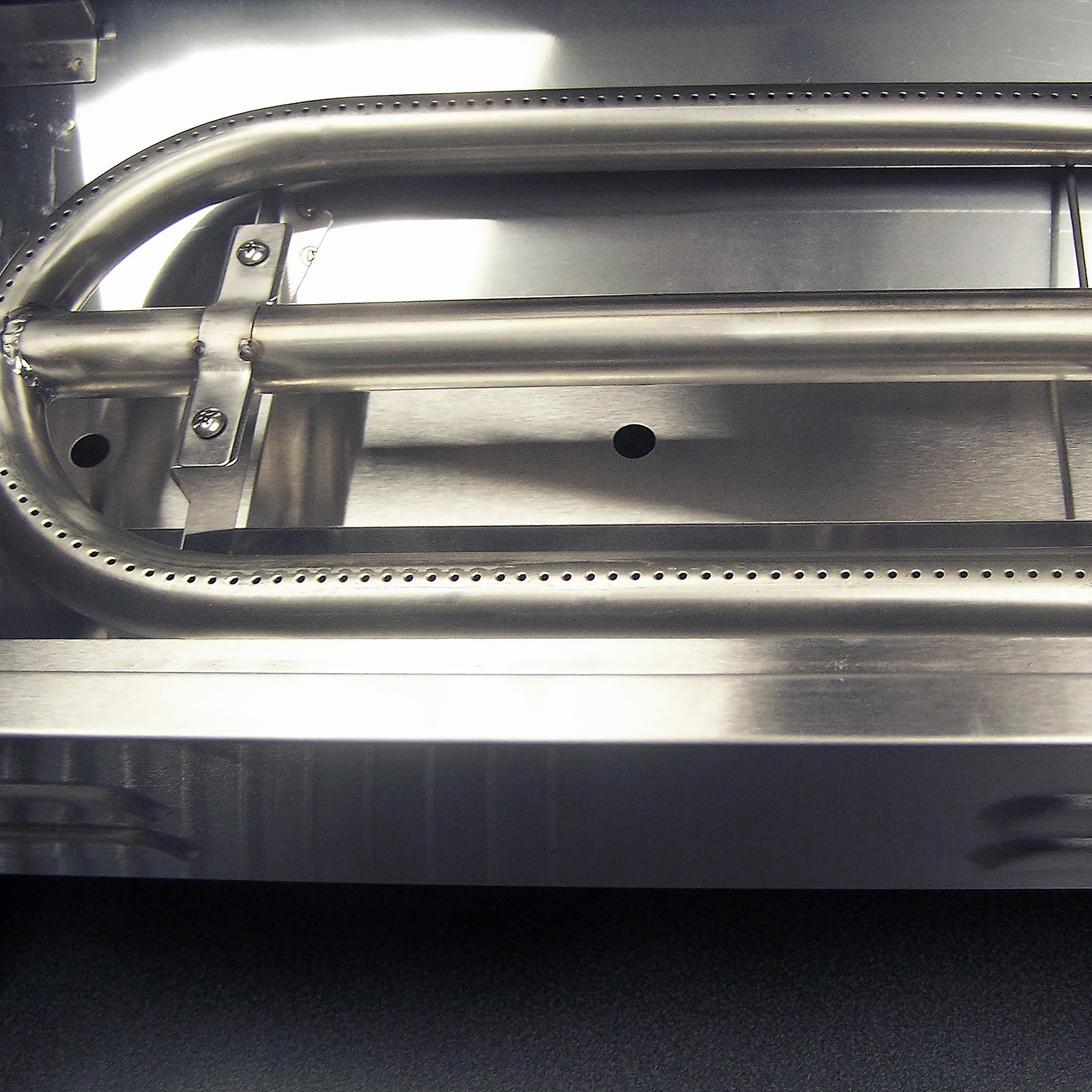 Masterbuilt locking lid and front handle open view for secure carrying and access