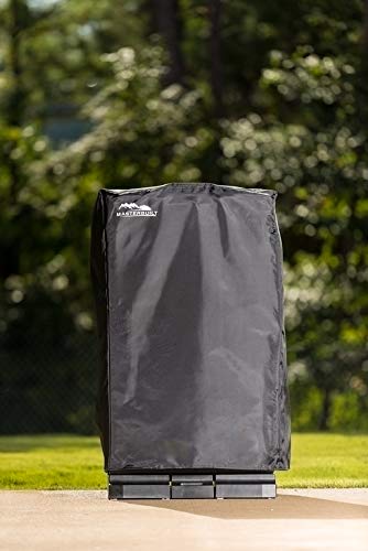 Masterbuilt cover with water beading demonstrating rain protection