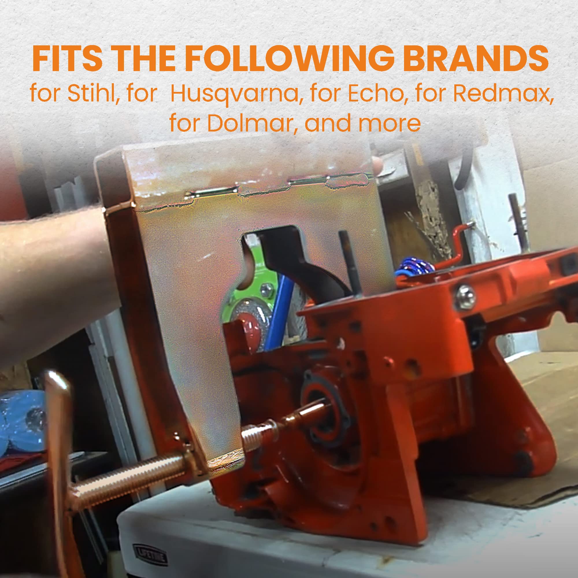 maXpeedingrods splitter in use separating crankcase halves for easy access