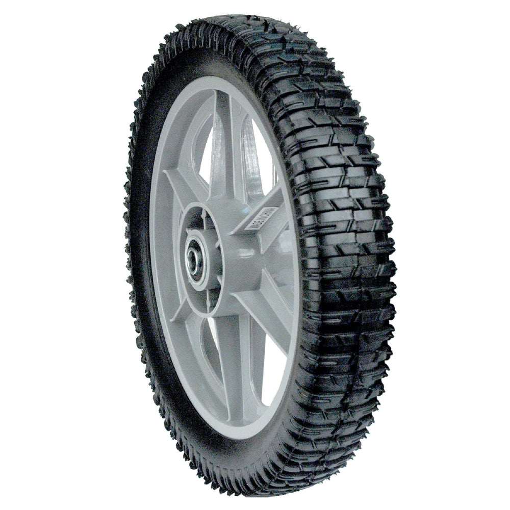 Maxpower 335112 front view showing wheel face and lug tread for reliable traction