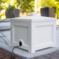 Mayne Fairfield close-up of polyethylene texture and label for durable finish