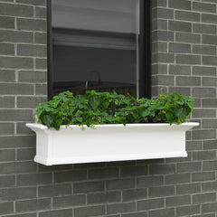 Mayne Yorkshire close-up of vinyl texture demonstrating UV-resistant finish