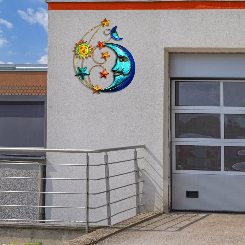 Meduofon mounted on patio fence adding color and outdoor personality