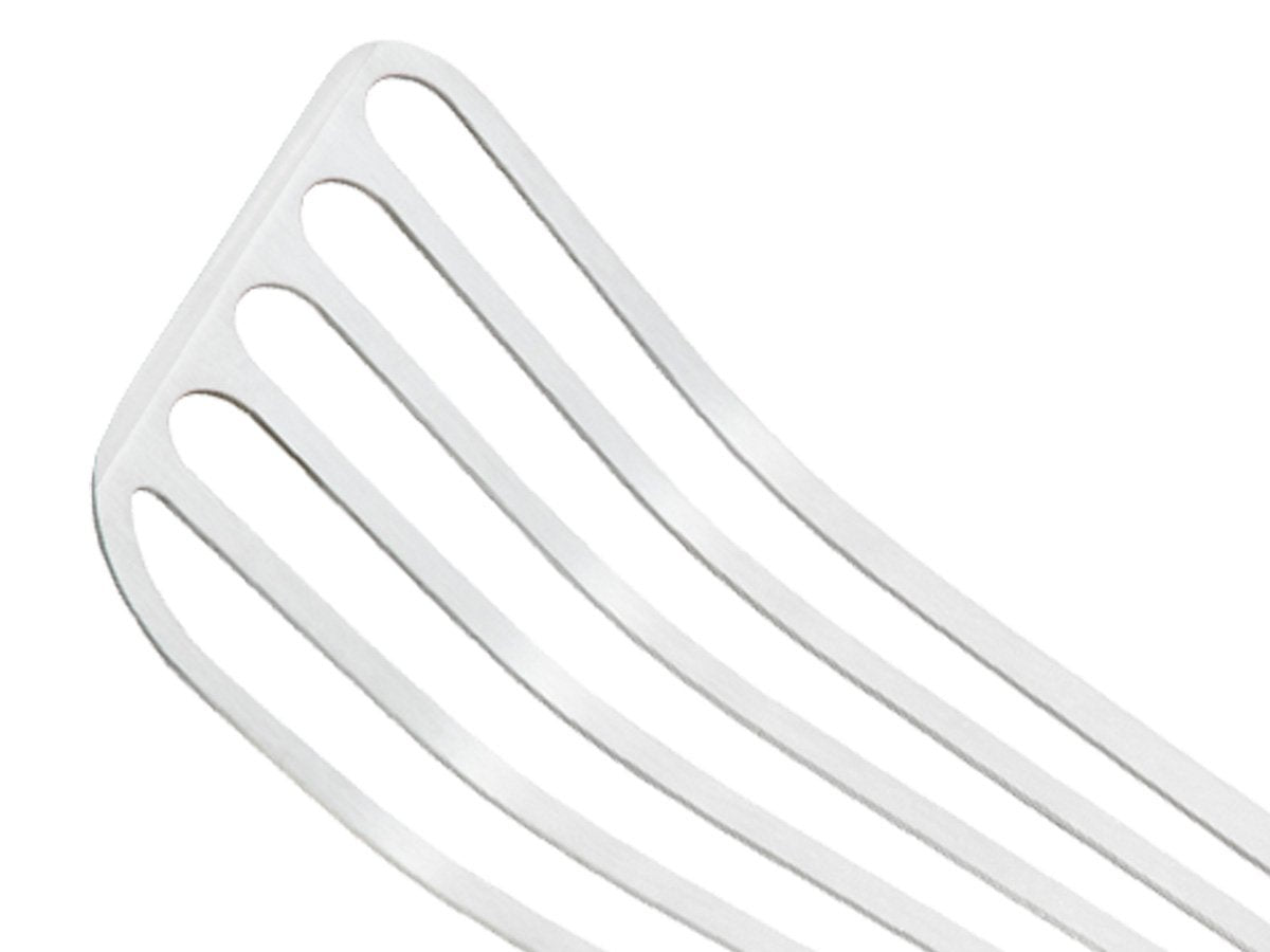 Mercer Hell's Handle close-up of dual-textured handle delivering secure, heat-reducing grip
