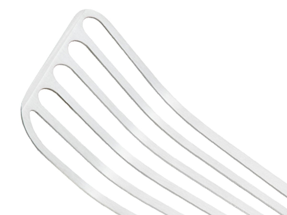 Mercer Hell's Handle close-up of dual-textured handle delivering secure, heat-reducing grip