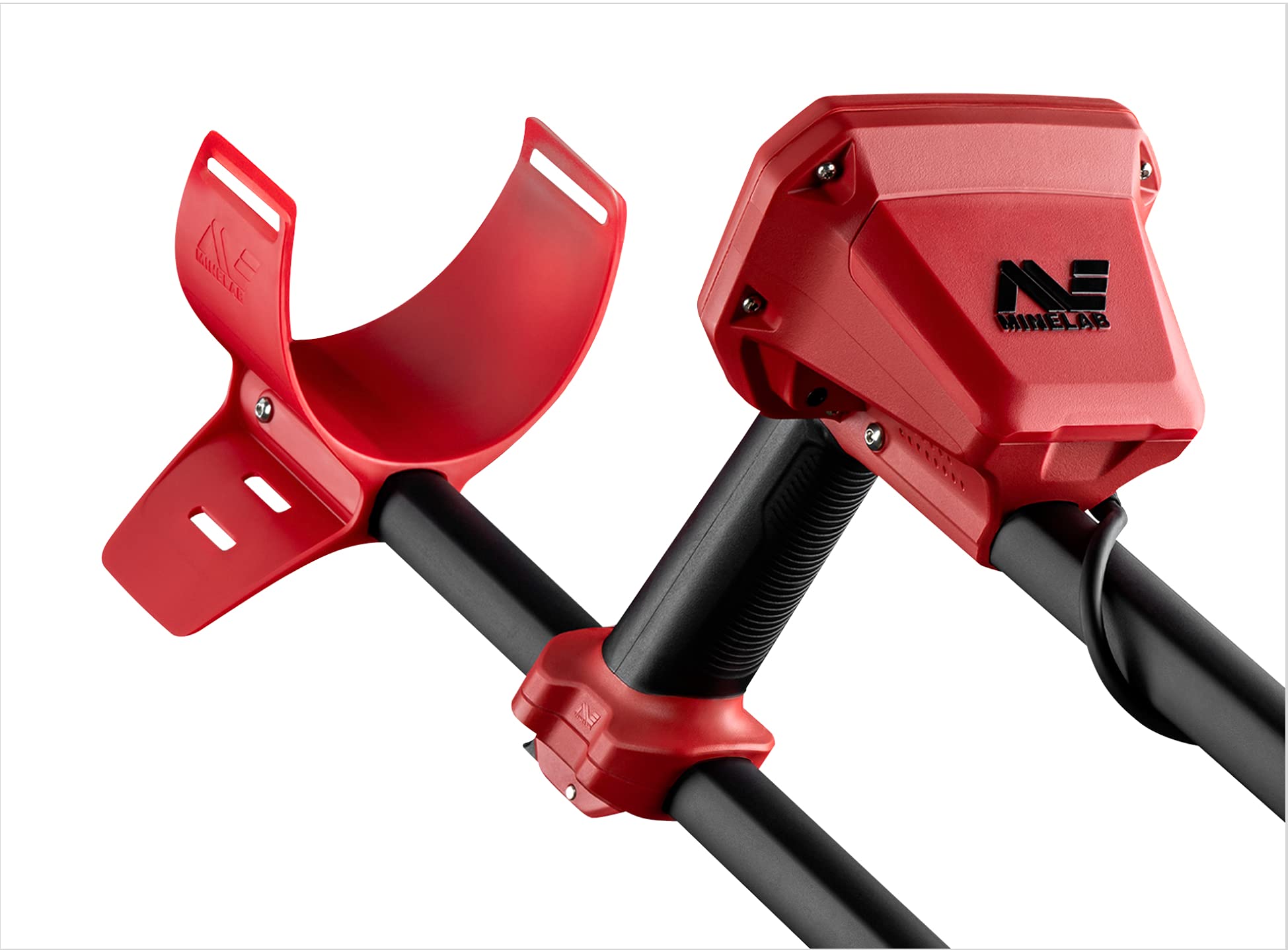 MINELAB Vanquish 340 control panel close-up showing simple buttons and easy audio control