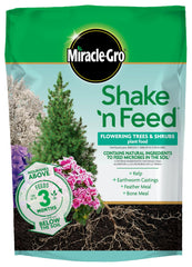 Miracle-Gro front packaging showing product and benefits for seasonal blooms