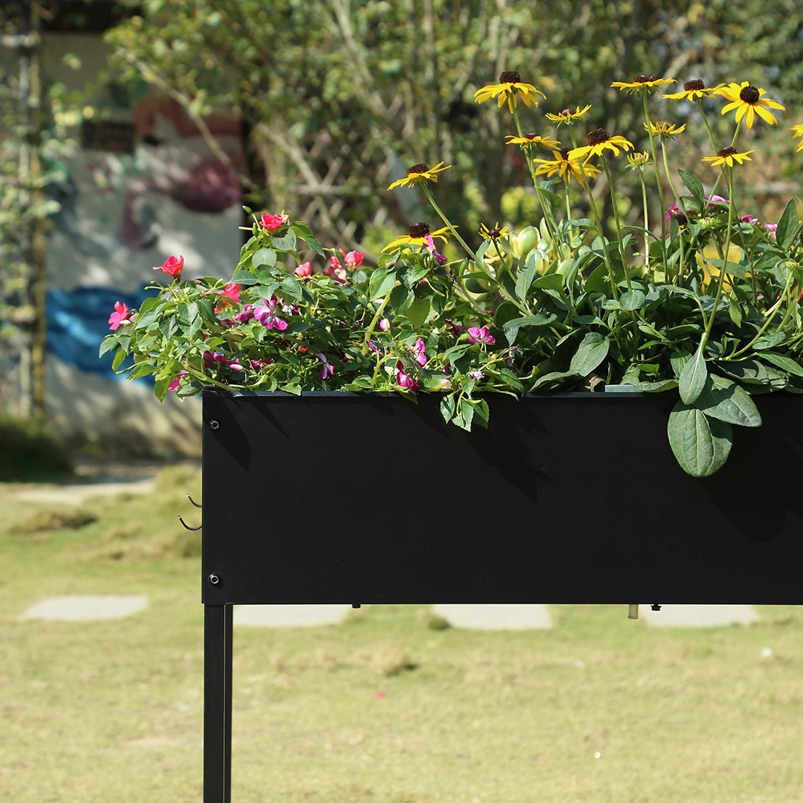 MIXC planted bed with vegetables illustrating high-yield planting space