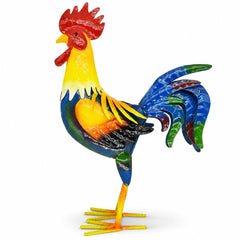 Miyolo front view of colorful metal rooster showing bright farmhouse accent