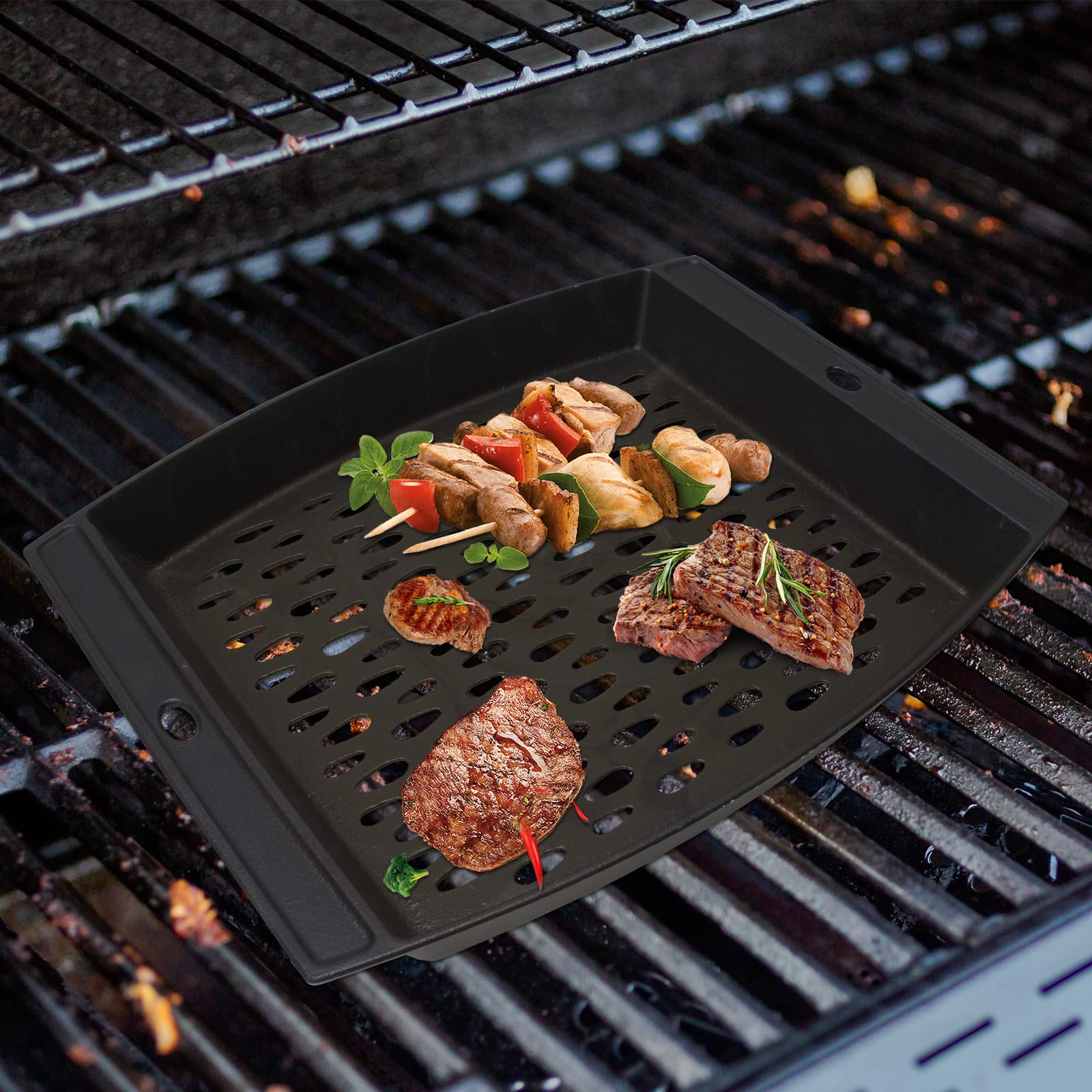 MOASKER side profile highlighting raised edges that prevent spills during flipping