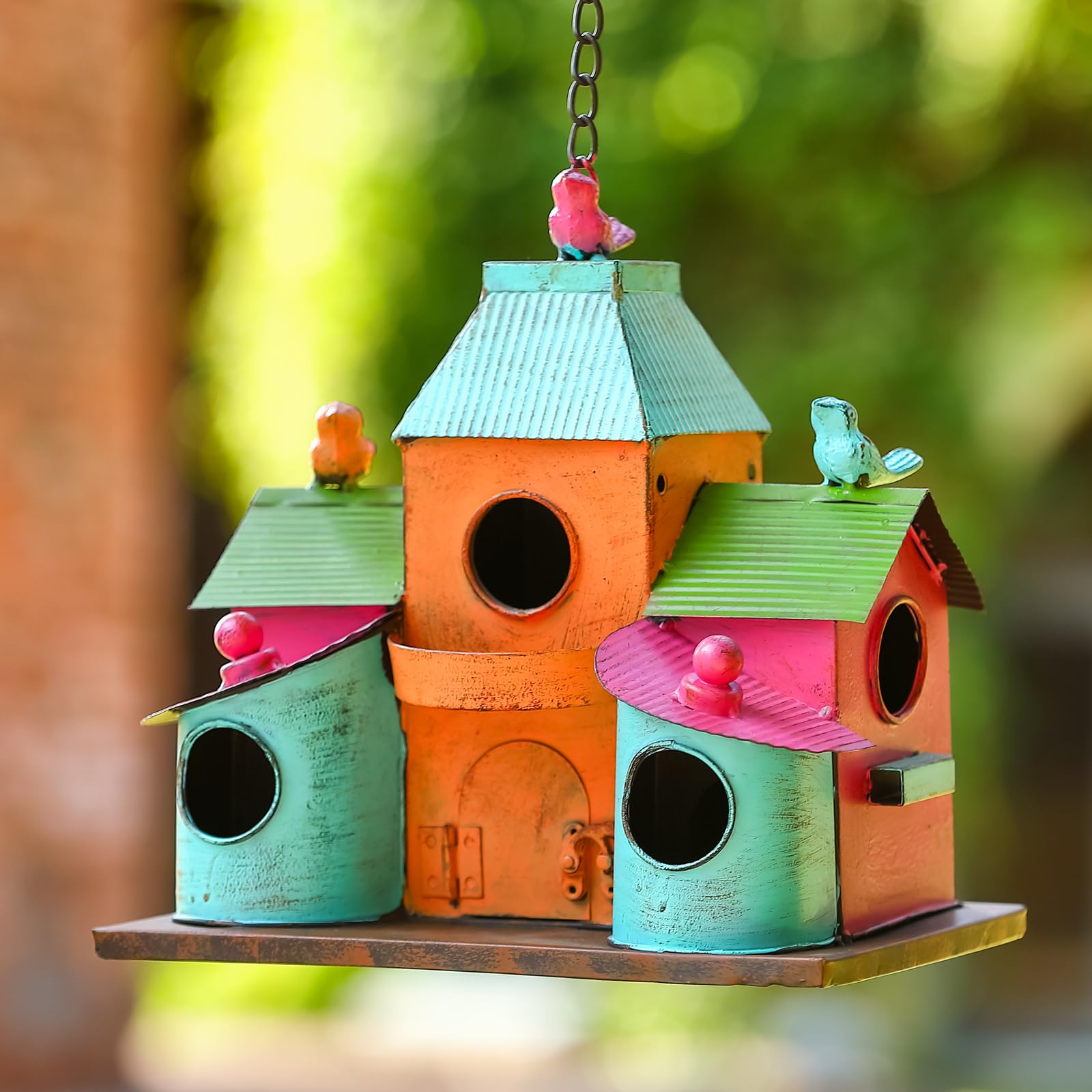 MOCOME front view showing five compartments and colorful finish attracting birds