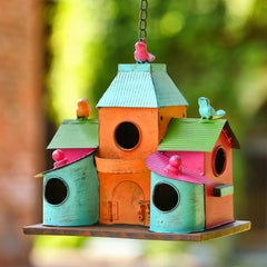 MOCOME front view showing five compartments and colorful finish attracting birds