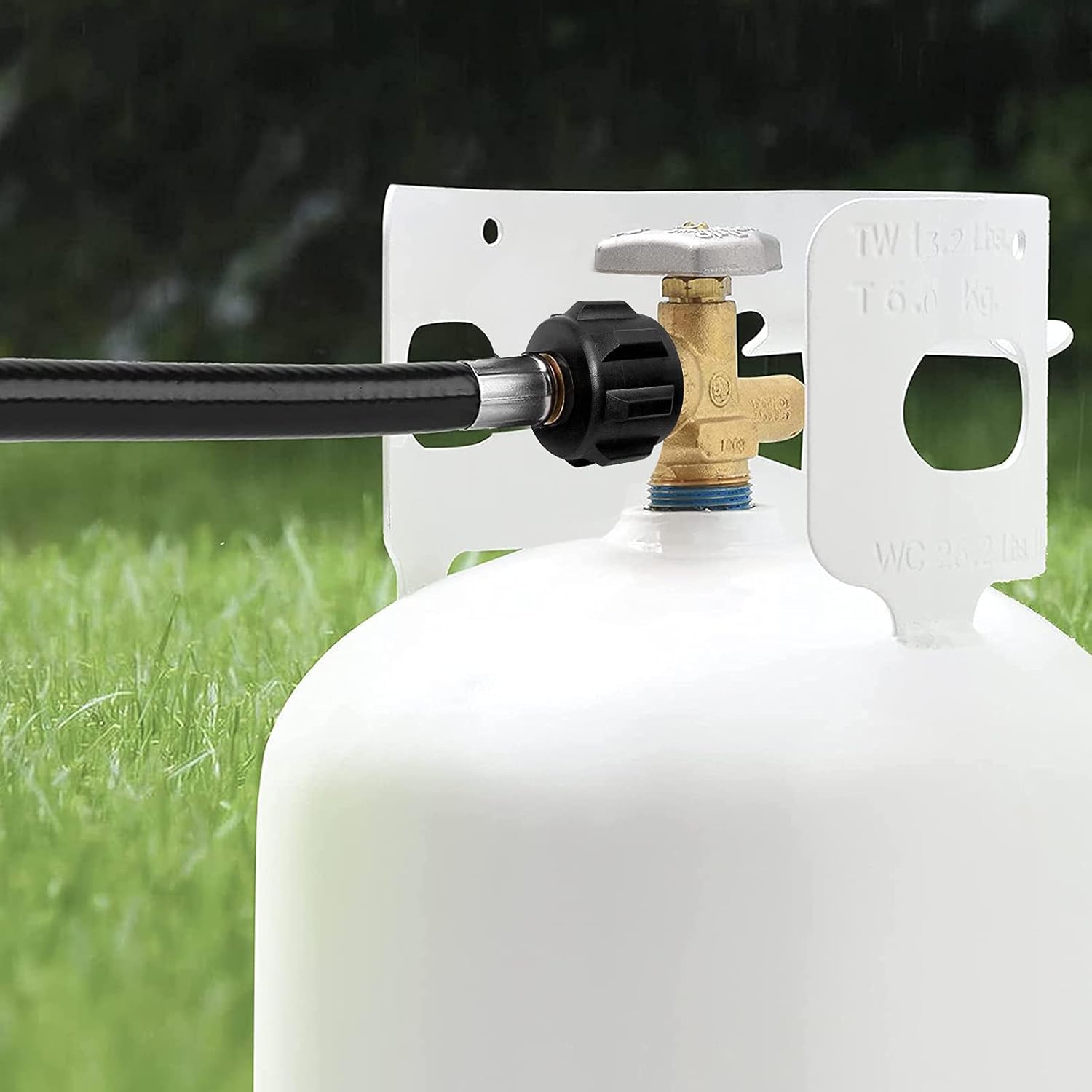 MOFLAME hand wheel connection to tank for tool-free secure attachment