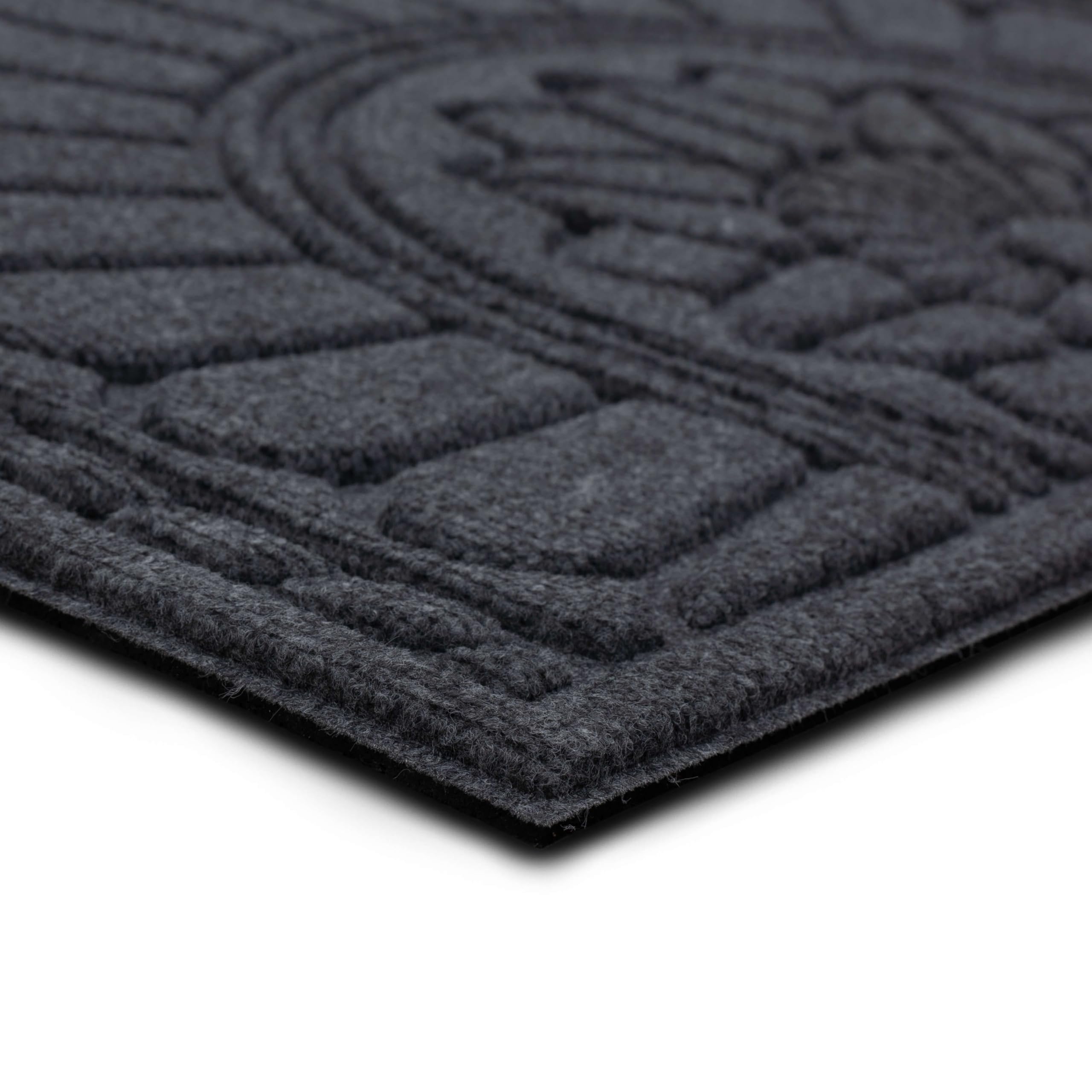 Mohawk Home mat on standard doorway showing 2x3 scale and unobstructed door clearance