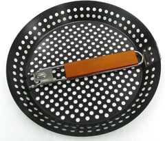 mr. bar-b-q close-up of non-stick interior demonstrating easy-release cooking benefit