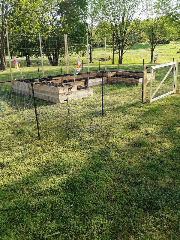 MTB Supply post installed with welded wire demonstrating secure fencing