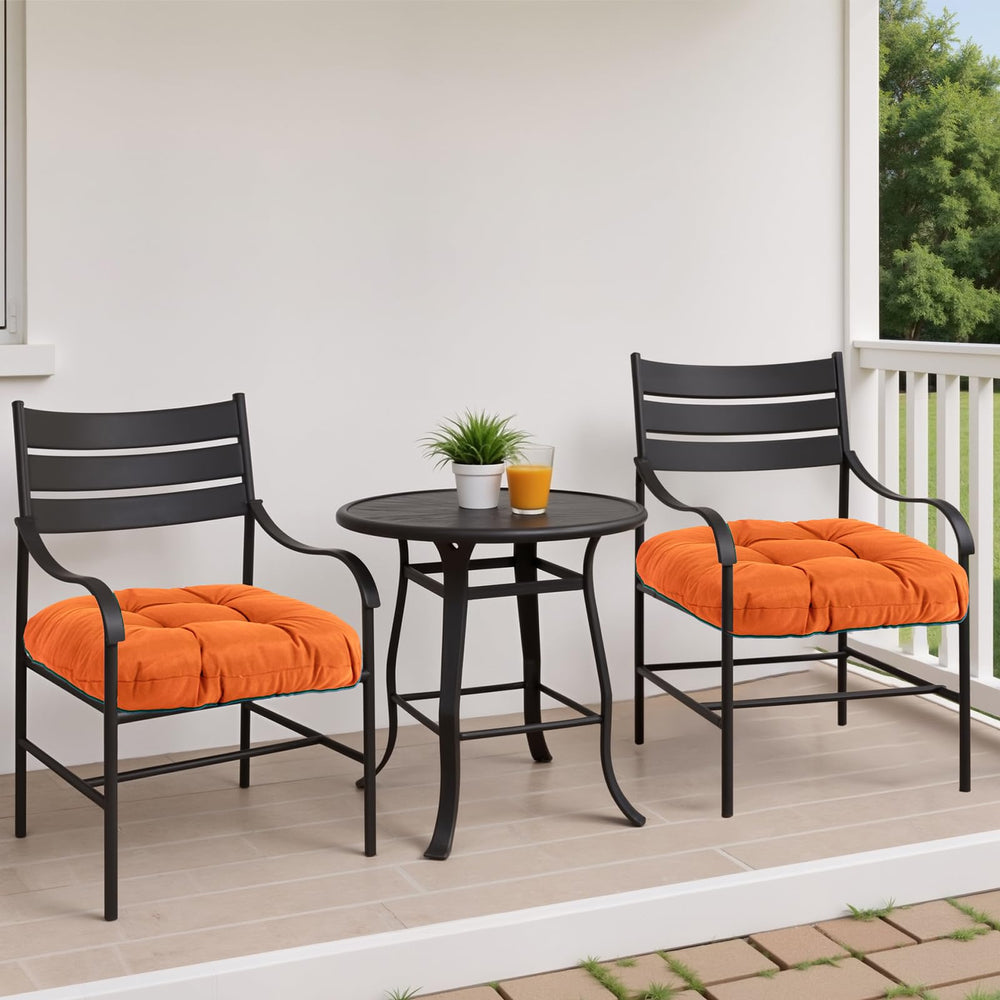 MTMR close-up tufted surface highlighting texture and reinforced stitching for lasting support