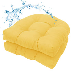 MTMR front view of two cushions on wicker chairs showing comfort