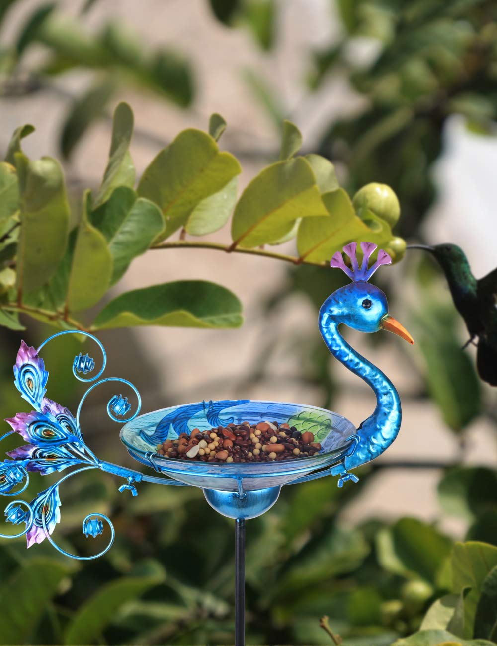 MUMTOP assembled birdbath in garden demonstrating landscape enhancement