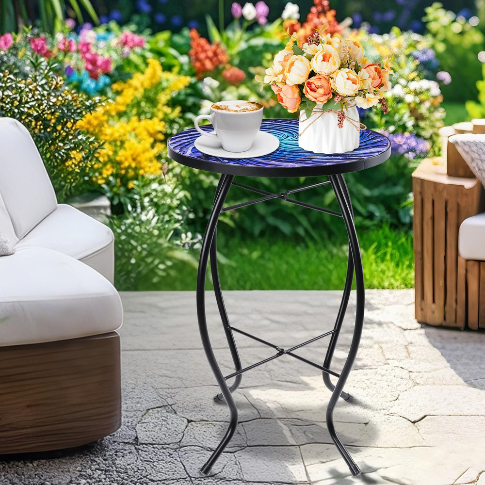 MUMTOP used as plant stand on patio showing versatile styling benefit