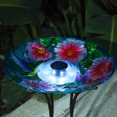 MUMTOP solar panel and LED detail showing sunlight charging and night illumination benefit