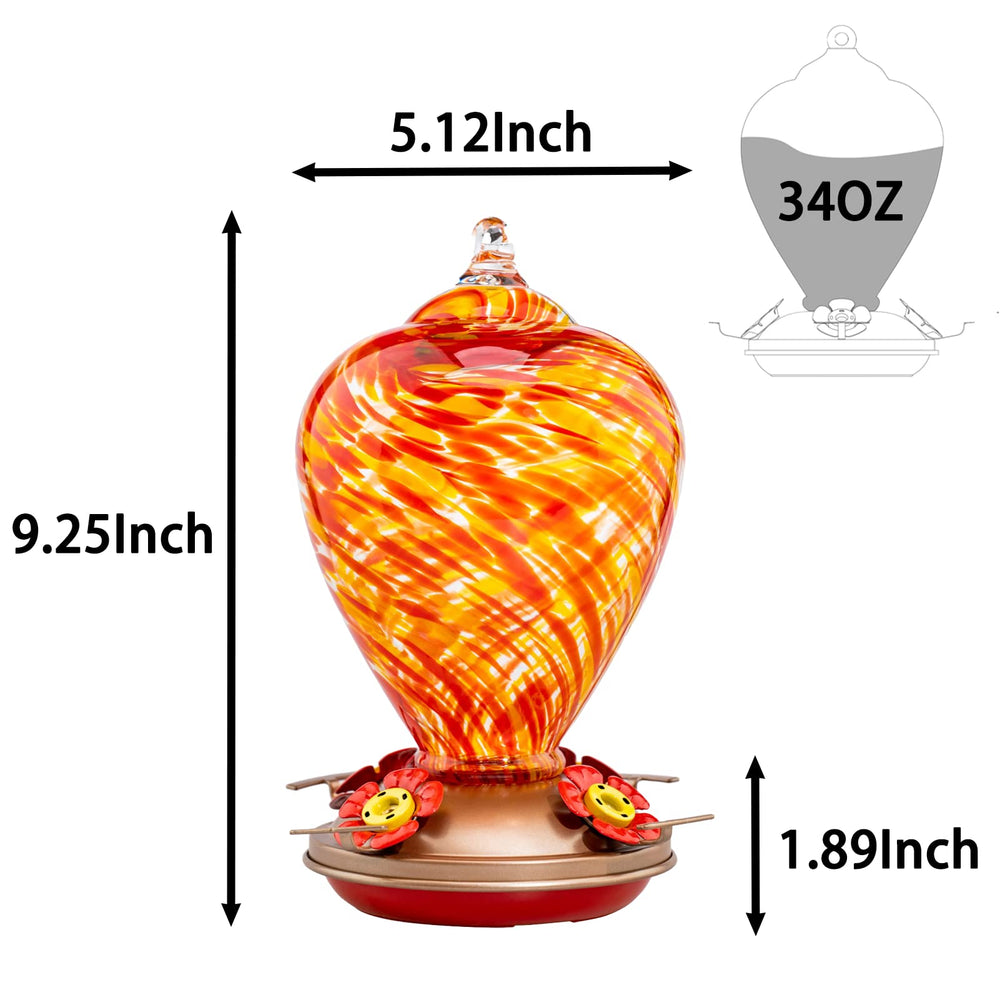 Muse Garden size comparison with hand showing 34oz capacity benefit