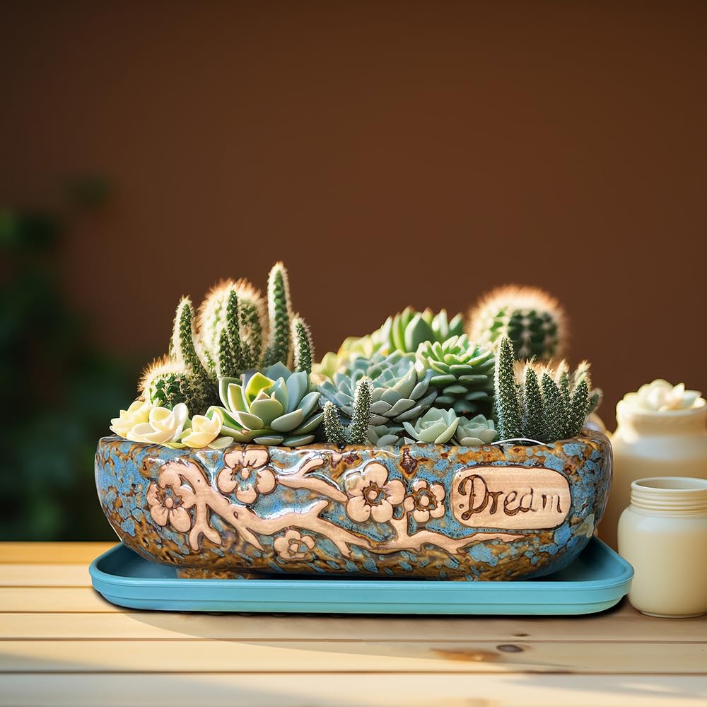 MUZHI pot held in hands for size comparison and easy tabletop placement benefit