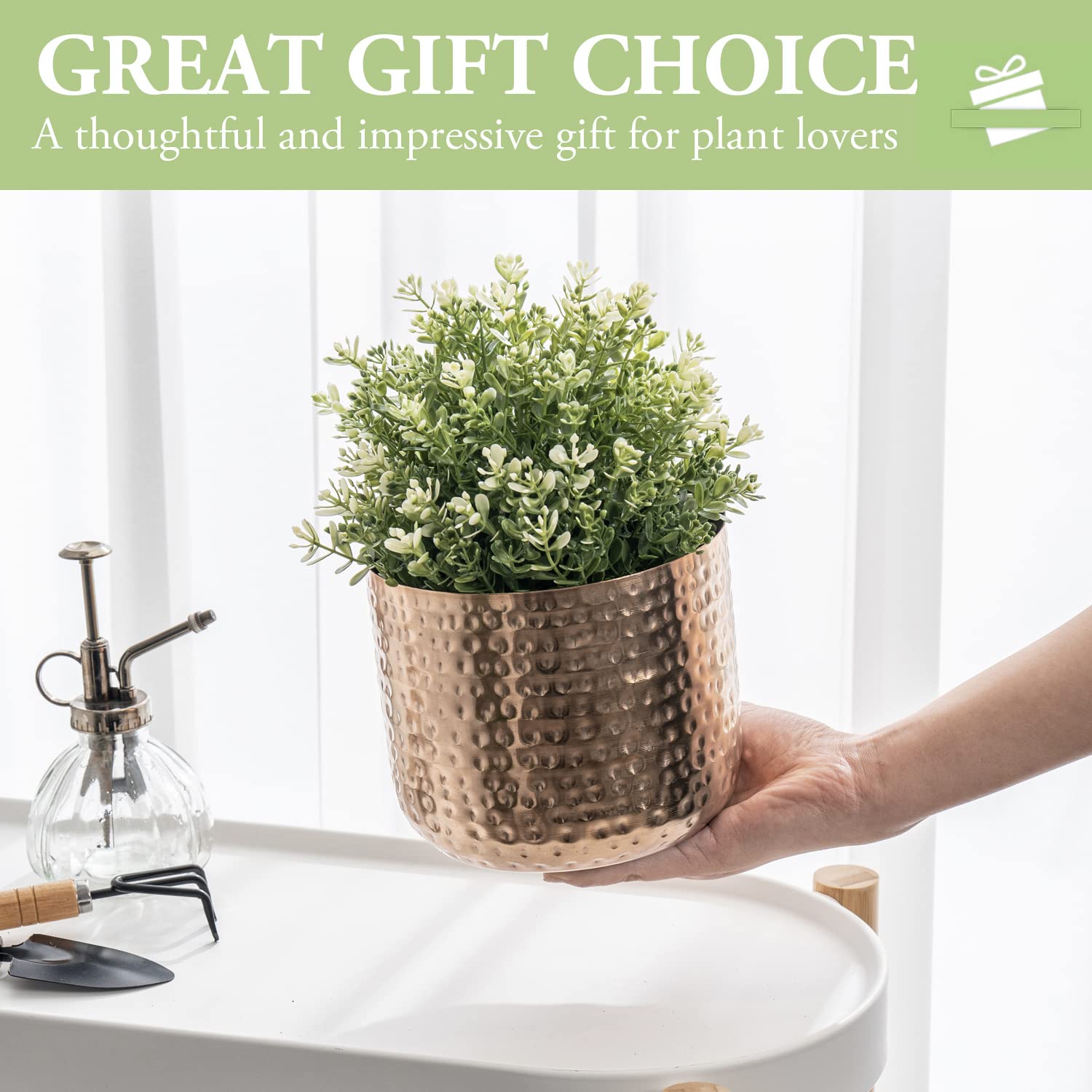 MyGift close-up hammered texture highlighting artisanal finish and visual depth
