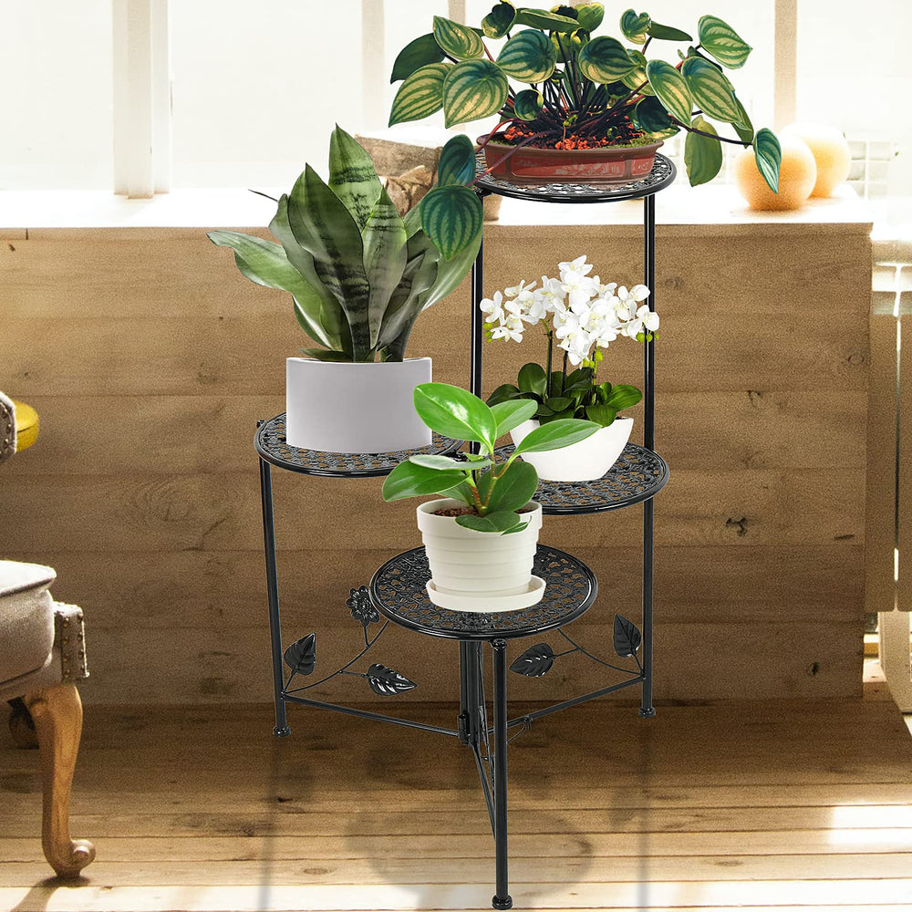 NAKUPE wide-angle living room display creating a vertical green focal point