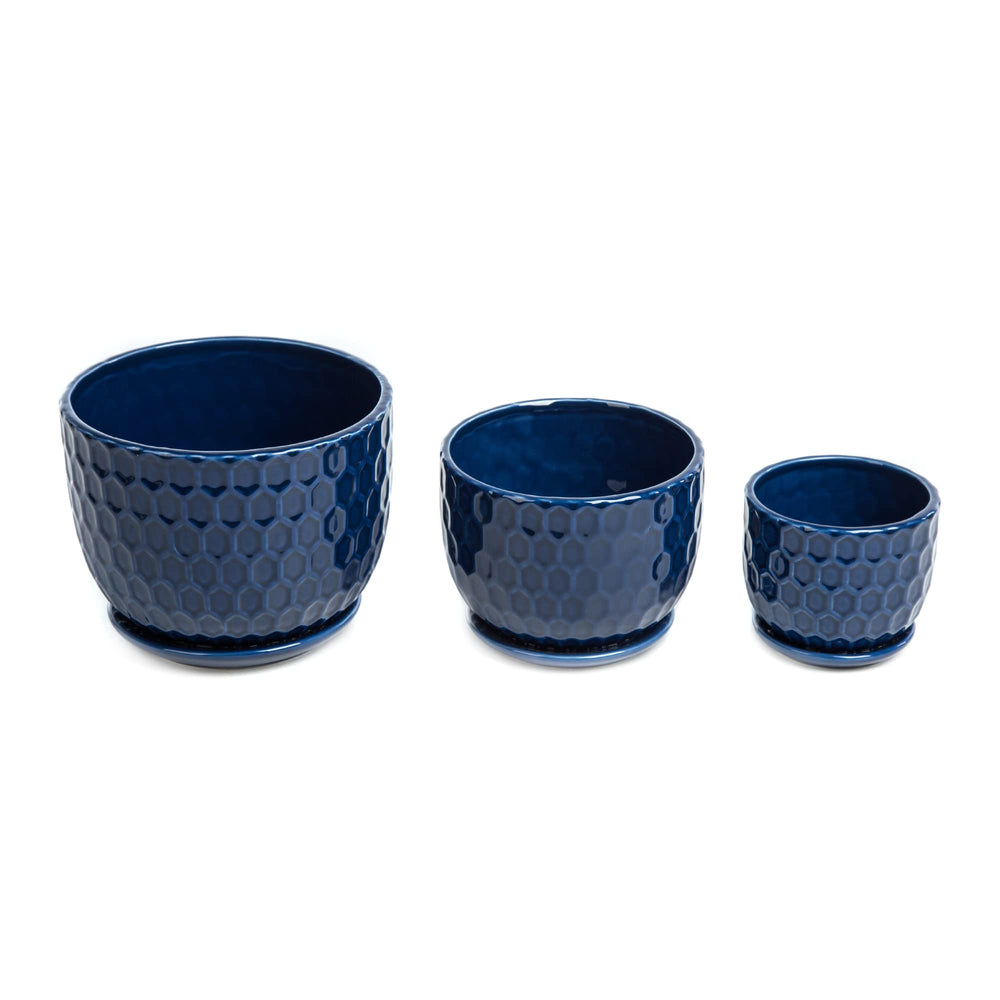 Nattol drainage hole and saucer detail protecting surfaces from water
